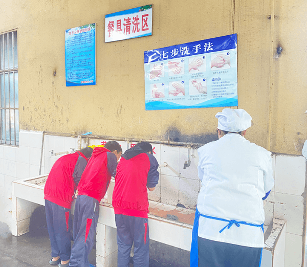 2023-11-09T03:40:18.png 2023-11-09T03:40:18.png