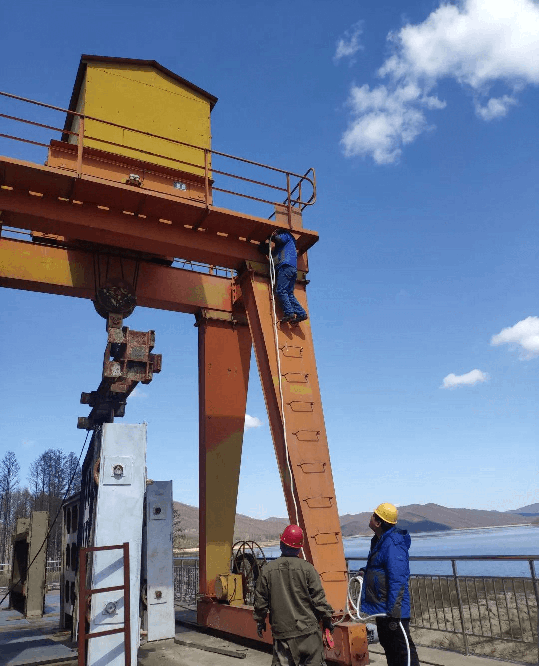 2023-11-21T08:41:07.png 2023-11-21T08:41:07.png