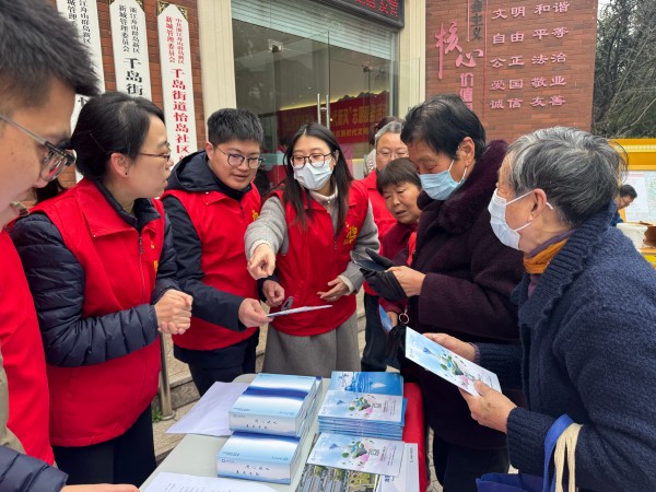 機(jī)關(guān)第一黨支部 (2).jpg