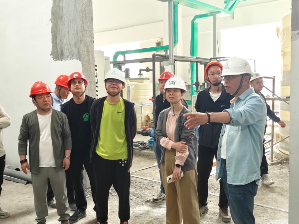 公司黨委書記、董事長、總經理林建君多次親臨工程現場調研指導.jpg
