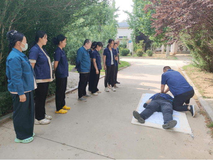 2025-08-06T12:09:25.png 2025-08-06T12:09:25.png