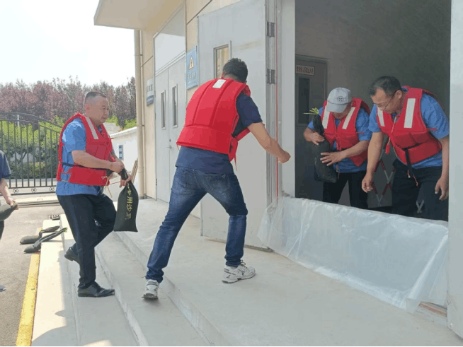 2025-08-21T02:18:36.png 2025-08-21T02:18:36.png