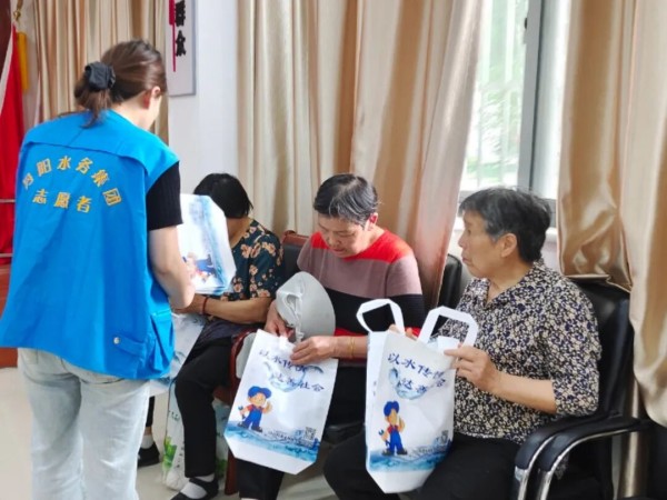 圖片 4.jpg 圖片 4.jpg