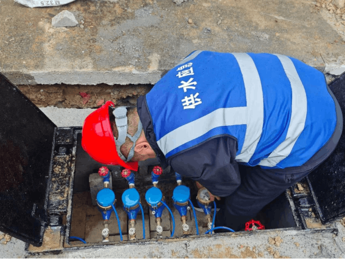 2025-11-25T05:51:55.png 2025-11-25T05:51:55.png