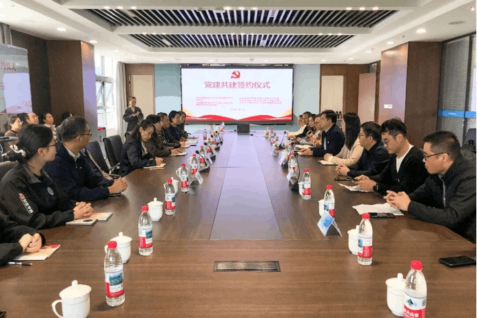 2025-12-18T07:36:19.png 2025-12-18T07:36:19.png